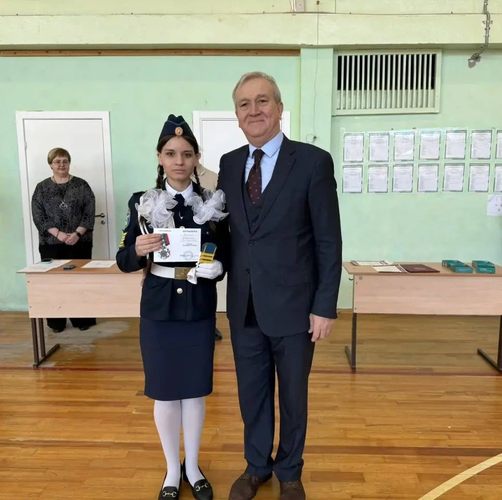 �������