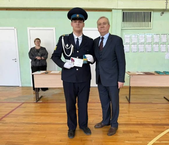 �������